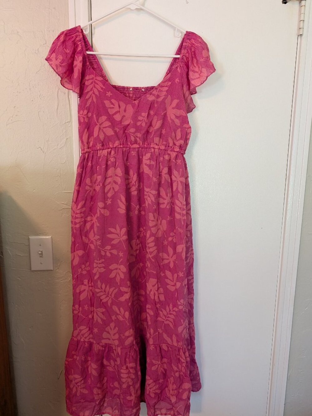 Pink, maternity friendly dress